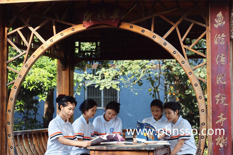 成都市錦江區(qū)華大醫(yī)藥衛(wèi)生中等職業(yè)技術學校學校環(huán)境